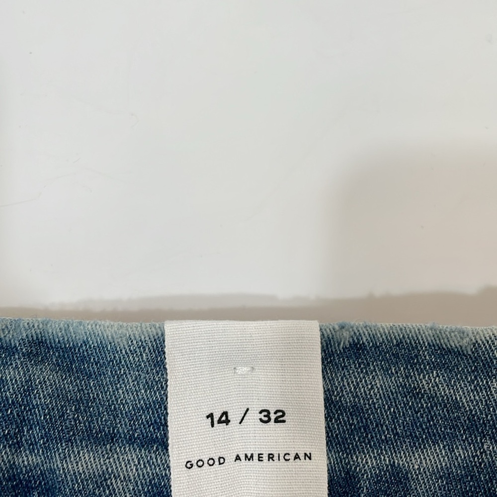 Good American Good Legs Crop Jeans Size 14 / 32 NWT NEW - Picture 11 of 13